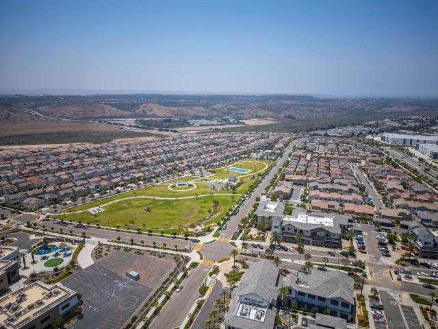 1257 Calle Datura, Chula Vista CA: https://media.crmls.org/mediaz/21f4ea78-15b0-4c65-b397-358f8f82d778.jpg