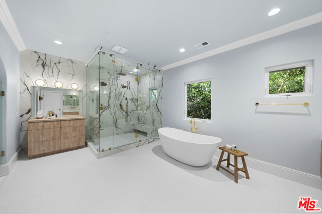 Image 22 of 49 For 12917 Galewood Street