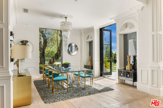 1457 Blue Jay Way, Los Angeles CA: https://media.crmls.org/mediaz/21f7d5f3-5b77-42ce-b3f0-4231ef7d4d56.jpg
