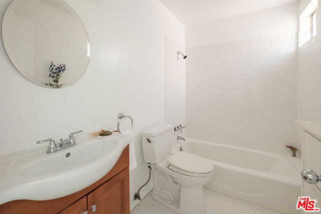 1030 North La Jolla Avenue photo 21