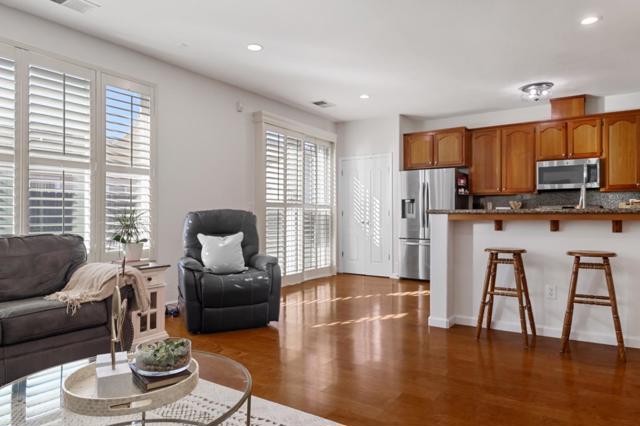 1112 Park West Drive, Pittsburg CA: https://media.crmls.org/mediaz/21f84c85-23cc-4f5e-b7d6-0a237194ee21.jpg