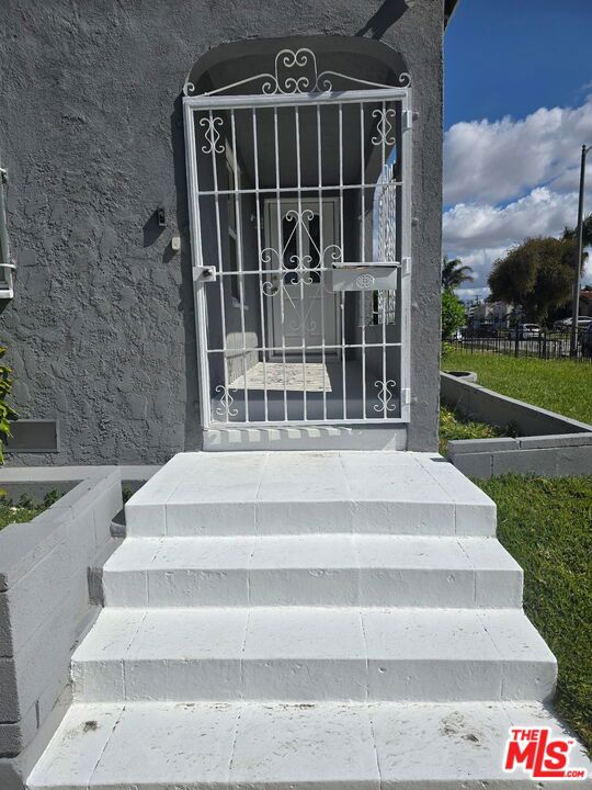 5959 Arlington Avenue