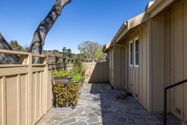 25401 Markham Lane,  CA: https://media.crmls.org/mediaz/21f97a90-d813-406a-8fa7-f1c4f5a5abbf.jpg