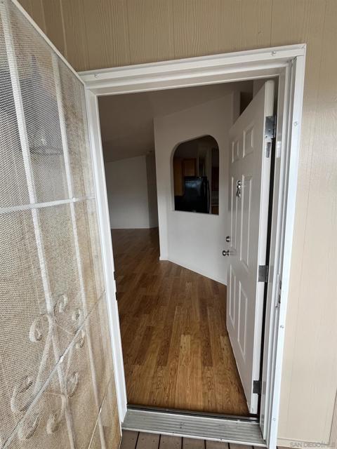 1219 E Barham Dr, San Marcos CA: https://media.crmls.org/mediaz/21f99d1c-2dd5-4209-ba67-c9fe3b1fa7f9.jpg