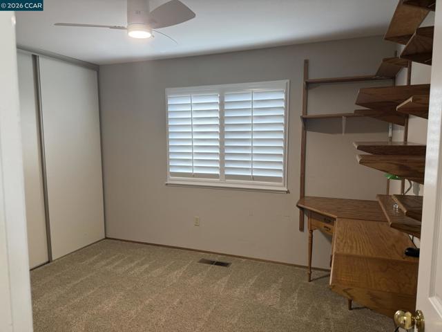 Image 16 of 27 For 1109 Vista Point Ln