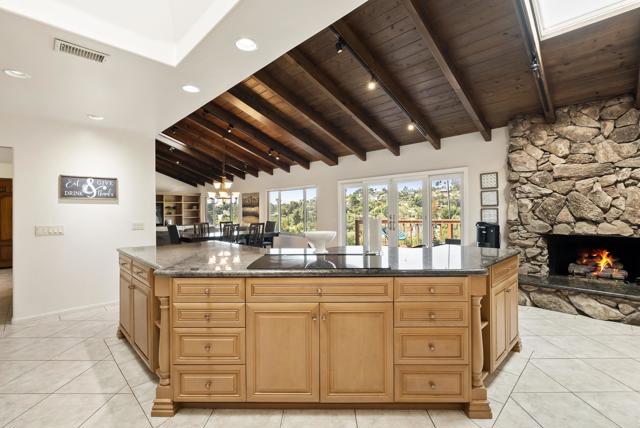 1929 Forester Creek rd, El Cajon CA: https://media.crmls.org/mediaz/21fae04e-d7ea-46ba-bd7a-10bc4a456610.jpg