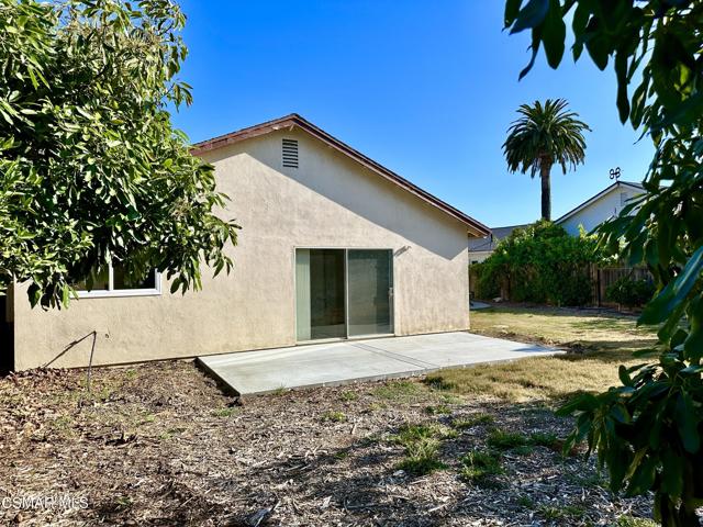 8123 Tiara Street, Ventura CA: https://media.crmls.org/mediaz/21faed50-b8e7-4613-8284-ff58f771b60a.jpg