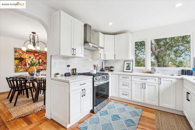 342 El Toyonal, Orinda CA: https://media.crmls.org/mediaz/21fc8cb7-c65a-4d39-932c-0c8e0237073f.jpg