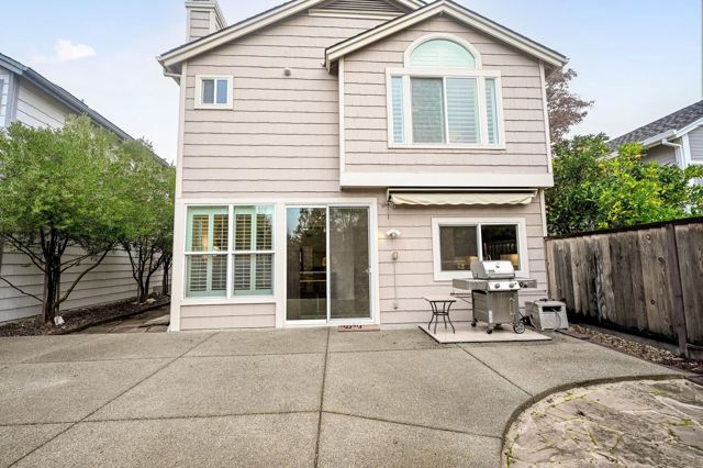 Image 24 of 34 For 415 Orchard View Ave