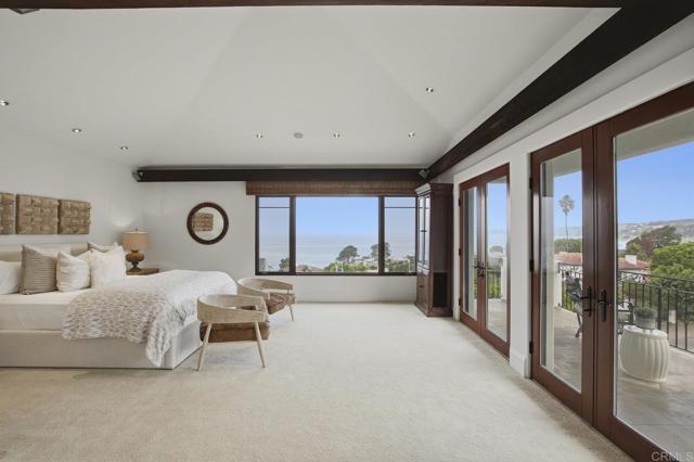 1745 Amalfi Street, La Jolla CA: https://media.crmls.org/mediaz/21fdc923-b35c-491d-bc38-61f9e09d6ad2.jpg