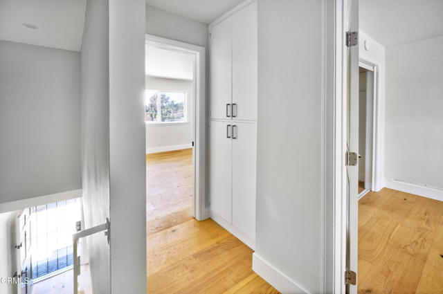 Detail Gallery Image 9 of 11 For 400 Arcade Dr, Ventura,  CA 93003 - 2 Beds | 1/1 Baths