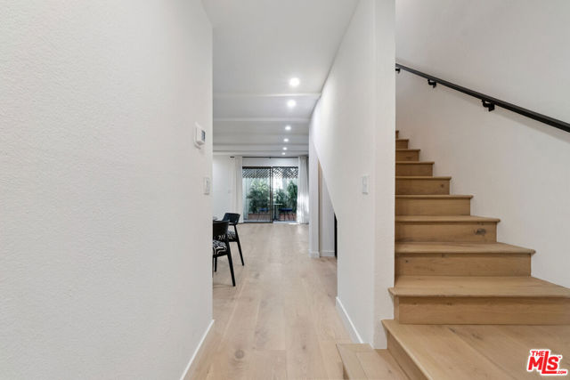880 Hilldale Avenue, West Hollywood CA: https://media.crmls.org/mediaz/21fe51a5-d35d-4892-8207-245587e032ae.jpg