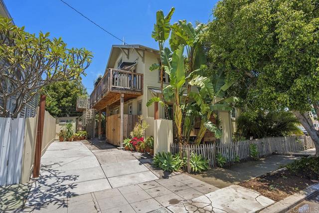 4608 Georgia St, San Diego CA: https://media.crmls.org/mediaz/21fe81c0-1ae6-4bc0-acb3-a4f380732e0c.jpg