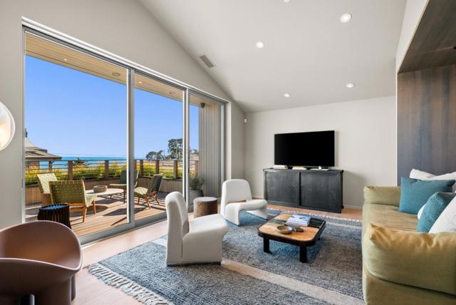 345 Oxford Way, Santa Cruz CA: https://media.crmls.org/mediaz/21fec42a-adf4-446a-ba19-7c040c143040.jpg