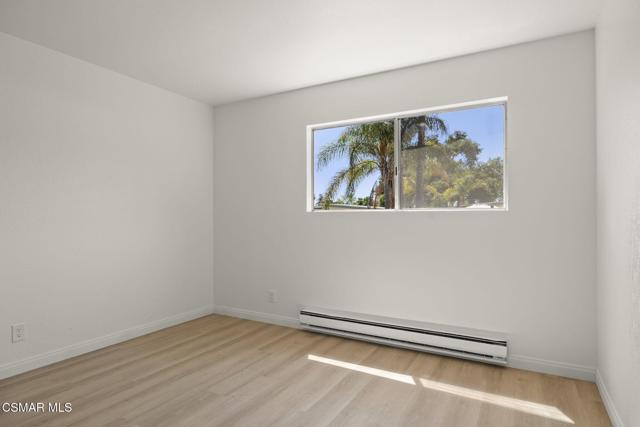 307 Lark Ellen Avenue, Ojai CA: https://media.crmls.org/mediaz/21fedeab-4aad-477b-9637-b4ffa47d54a4.jpg