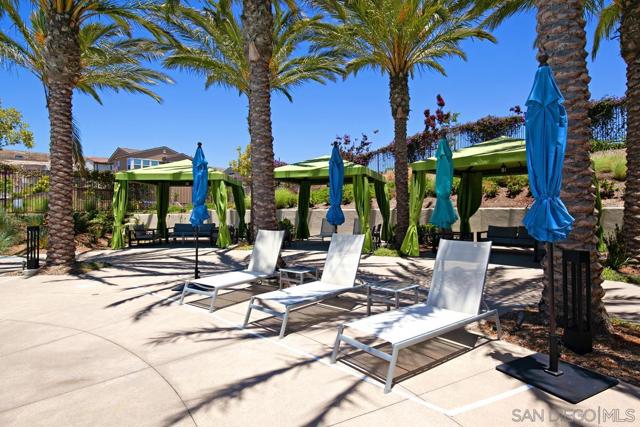 1091 Camino Cantera S, Chula Vista CA: https://media.crmls.org/mediaz/2200a948-f4ff-489a-85e4-f5f323a78385.jpg