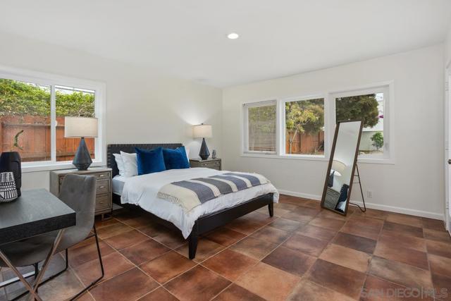 6307 Via Maria, La Jolla CA: https://media.crmls.org/mediaz/2201c3fa-1bdd-400e-b3fc-af8f03d3982c.jpg