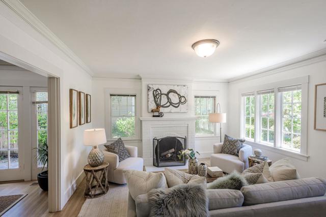1124 Vancouver Avenue, Burlingame CA: https://media.crmls.org/mediaz/2201e0b0-af54-49a6-8bc6-93c2d7dbd7e5.jpg