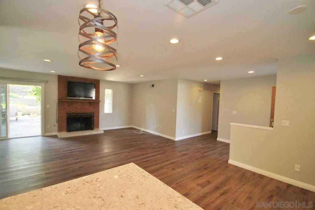 15170 Andorra Way - photo 7