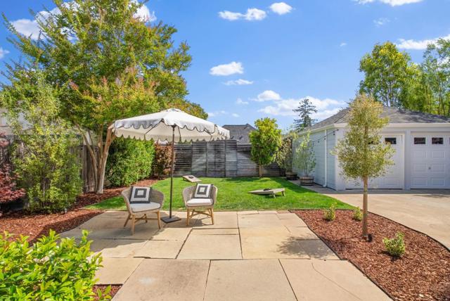 1223 Rhus Street, San Mateo CA: https://media.crmls.org/mediaz/22027f2e-bc92-4387-9ec0-c5d23cfe0d52.jpg