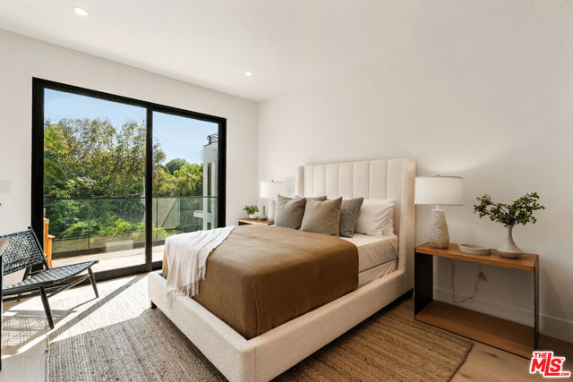 Drew Fenton | 1185 Mcclellan Drive Los Angeles CA | MLS: 7420887