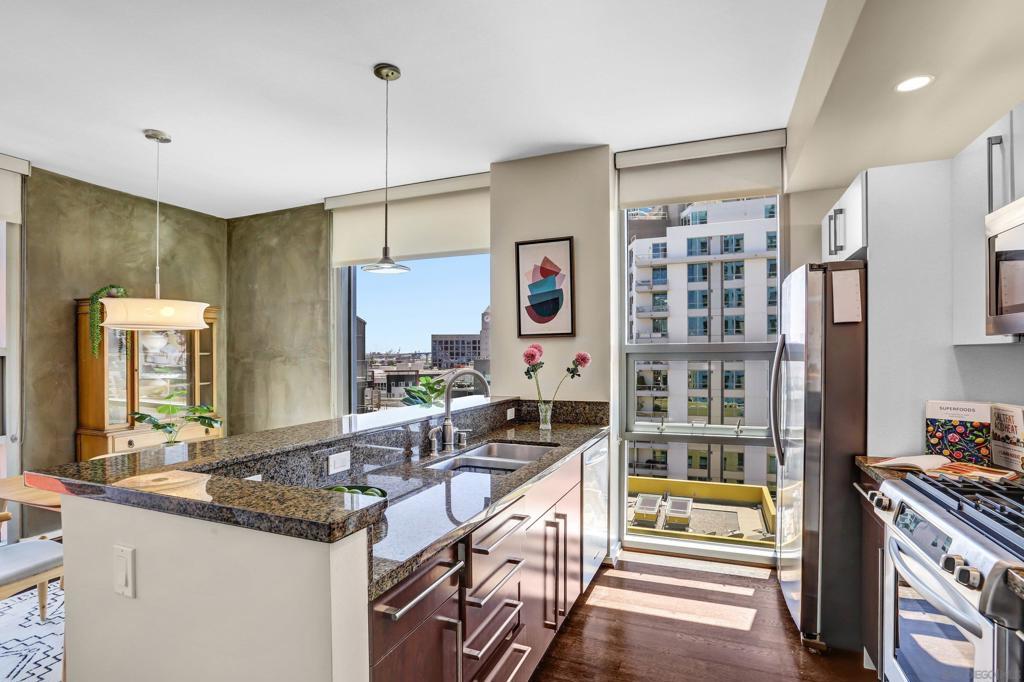 321 10th Ave - photo 13