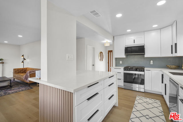 531 Benson Way photo 3