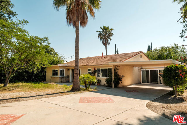 3194 Rossini Place, Topanga CA: https://media.crmls.org/mediaz/220617ed-4221-4fcc-8362-aa303cc90520.jpg
