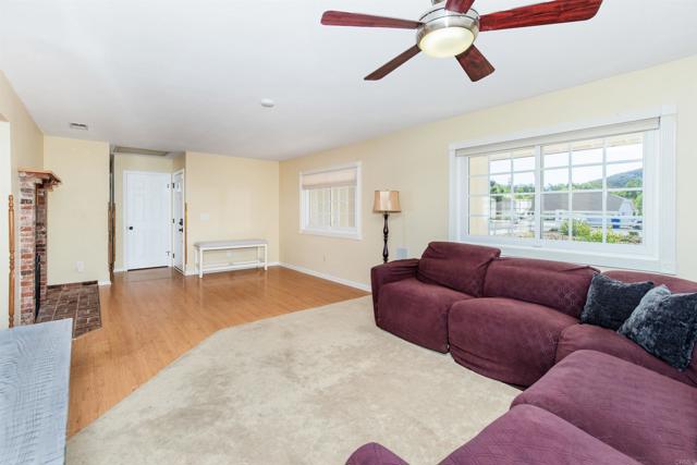 Detail Gallery Image 5 of 37 For 24010 Del Amo Rd, Ramona,  CA 92065 - 3 Beds | 2 Baths