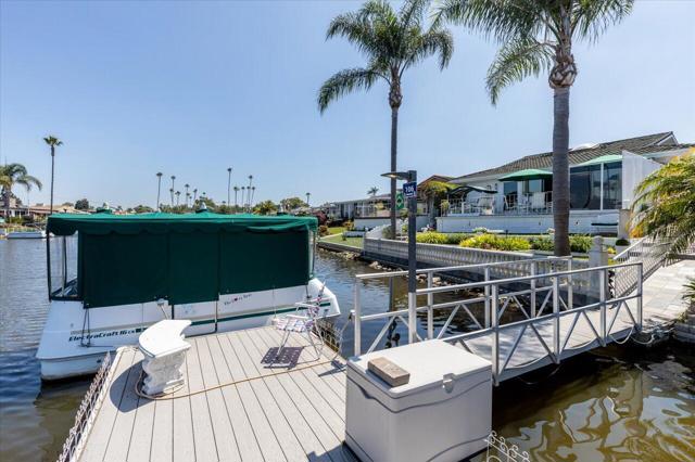 1462 La Loma Drive, San Marcos CA: https://media.crmls.org/mediaz/2206f2d8-2ea6-4013-8eaf-9fa0218f6606.jpg