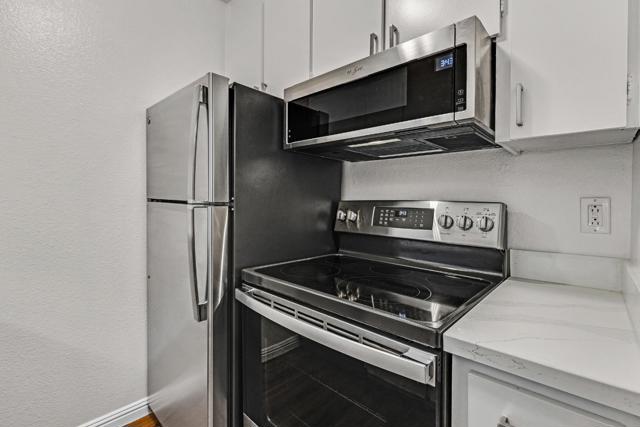 6109 Shelter Creek Lane, San Bruno CA: https://media.crmls.org/mediaz/220702b0-265d-48cc-9b1d-d0e36c024501.jpg