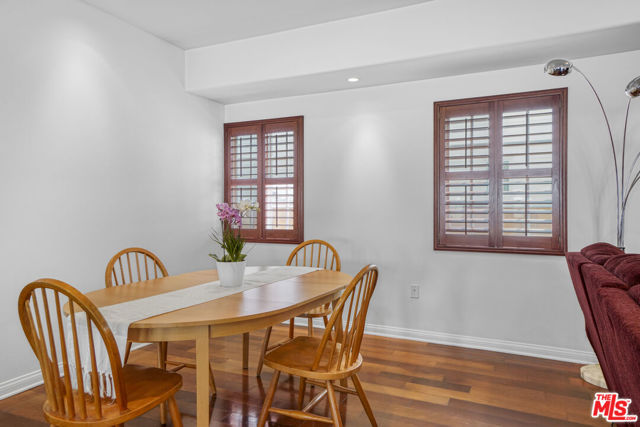 10943 Barman Avenue, Culver City CA: https://media.crmls.org/mediaz/2207cb1b-5143-485c-bfe4-20058f37060a.jpg