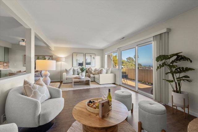 261 Sea Ridge Road, Aptos CA: https://media.crmls.org/mediaz/220898f7-0286-4c01-bb19-f8122b7a396a.jpg