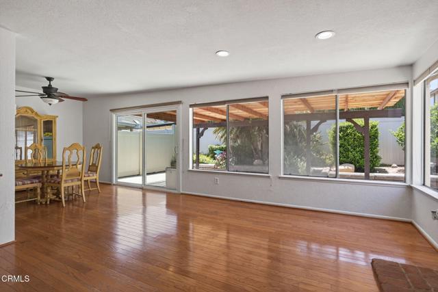 27127 Rio Bosque Drive, Valencia CA: https://media.crmls.org/mediaz/22093e4c-e4b5-45b3-8204-e362fbfec923.jpg