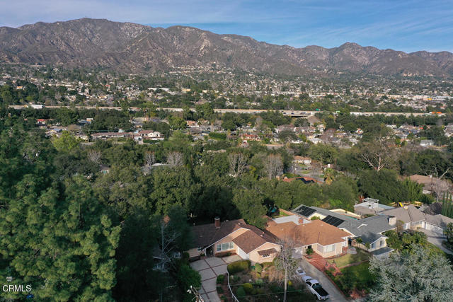 Detail Gallery Image 12 of 36 For 3727 Beechglen Dr, La Crescenta,  CA 91214 - 3 Beds | 2 Baths