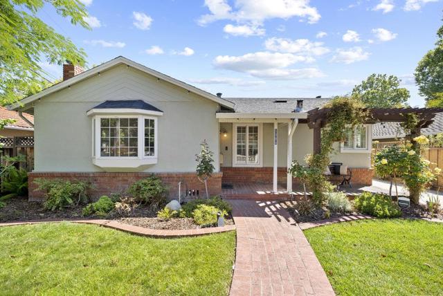 1986 Cottle Avenue, San Jose CA: https://media.crmls.org/mediaz/220a5acf-e438-4120-905b-36ca4e64f0d0.jpg