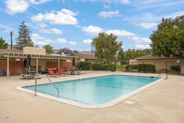 2247 Camilar Drive, Camarillo CA: https://media.crmls.org/mediaz/220d0389-fd13-444e-8ab6-d82672e3bfcd.jpg