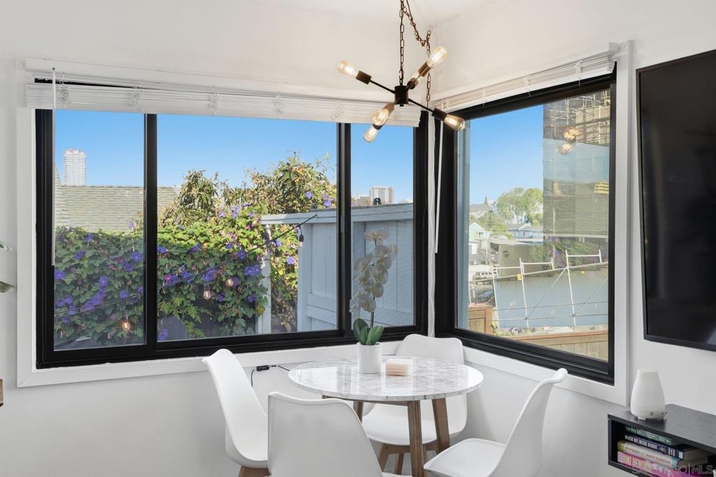 2585 J Street - photo 10