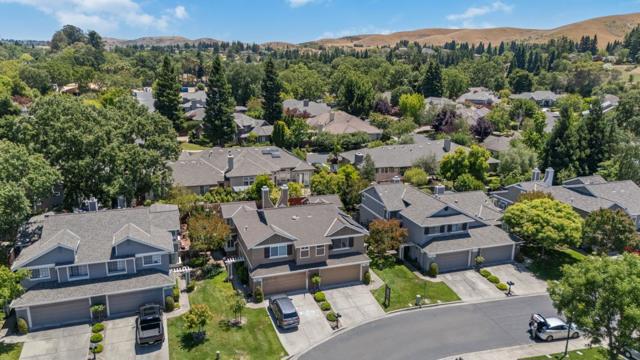 290 Bridgeside Circle, Danville CA: https://media.crmls.org/mediaz/220dd7f1-a32b-44c6-a11f-ba483f0d5bf7.jpg