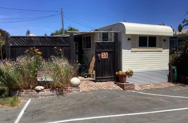 2120 N Pacific Avenue, Santa Cruz CA: https://media.crmls.org/mediaz/220e88eb-ce53-40df-a54d-29155a2b4e55.jpg