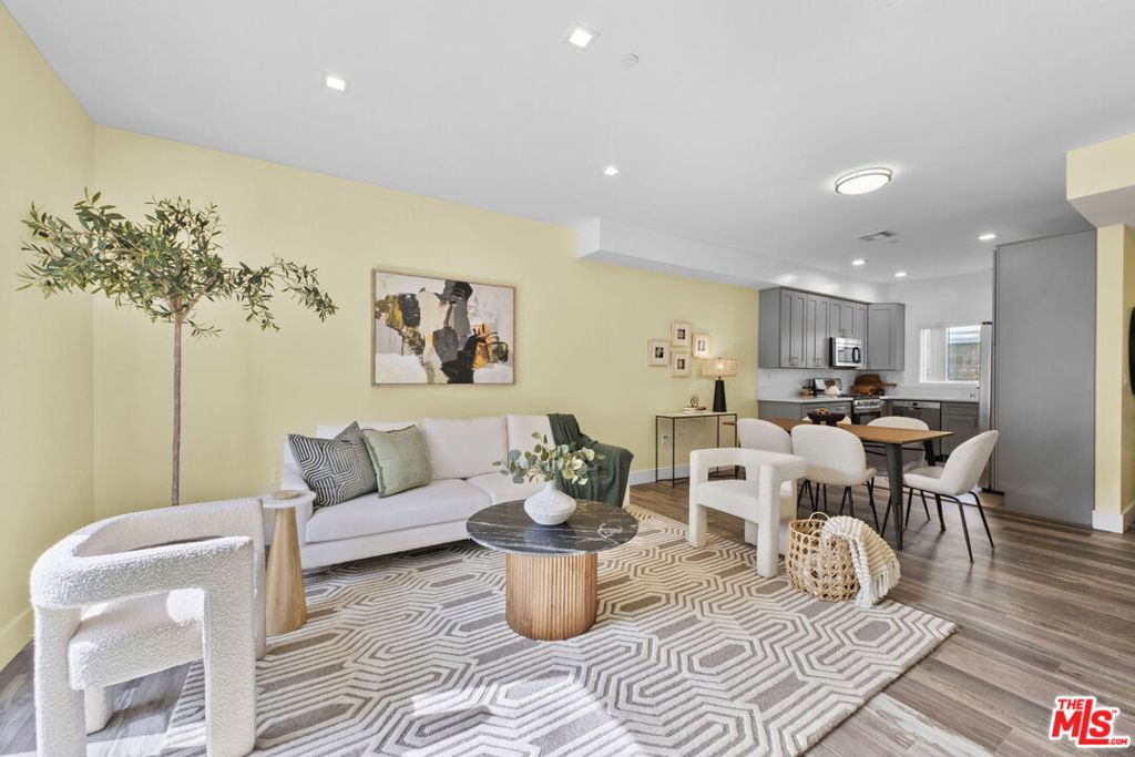 1541 Franklin Street #2