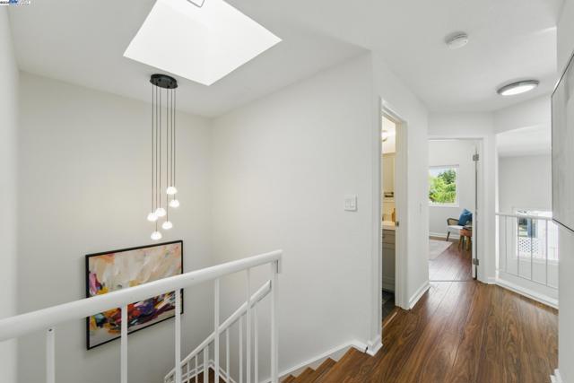 35864 Killorglin Cmn, Fremont CA: https://media.crmls.org/mediaz/220fae5d-5acd-48da-8023-da7ebe9ae28d.jpg