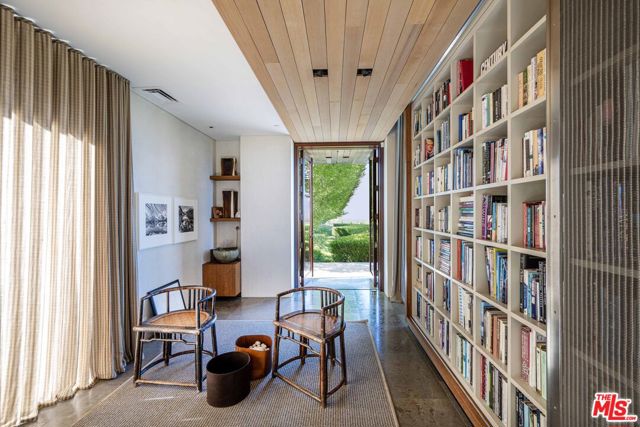 7596 Sonoma Mountain Road,  CA: https://media.crmls.org/mediaz/22114c5d-32c9-464b-8298-e0df50ffc3d1.jpg