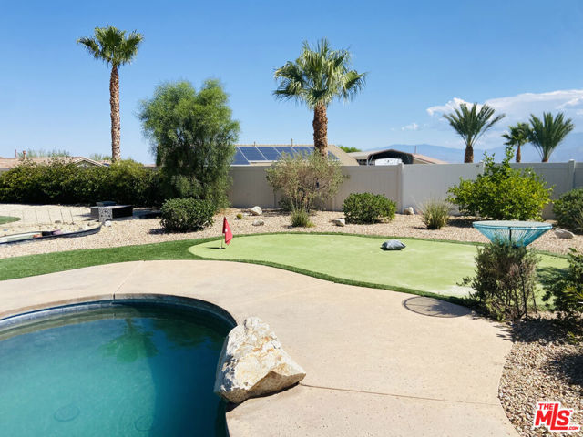64025 Dolomite Court, Desert Hot Springs CA: https://media.crmls.org/mediaz/2211c677-5d2b-425b-8b14-73060d9c2b34.jpg