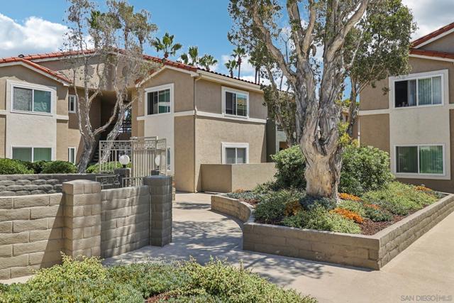 7565 Charmant Dr, San Diego CA: https://media.crmls.org/mediaz/2211e00d-074c-4295-8213-29d0f8efacfd.jpg