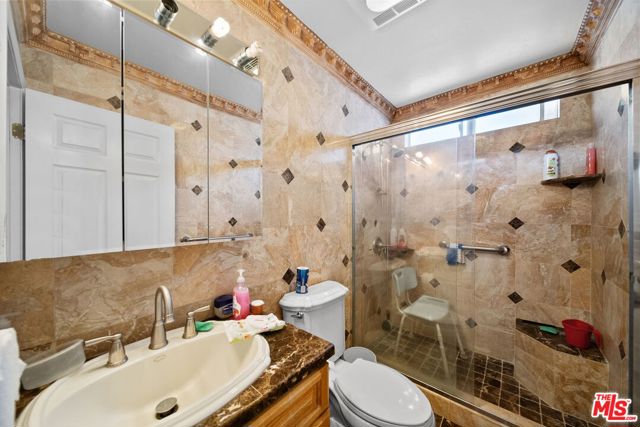 8058 Fulton Avenue photo 36