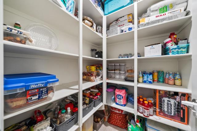 Detail Gallery Image 17 of 38 For 1251 S Magnolia Ave, El Cajon,  CA 92020 - 4 Beds | 3/1 Baths