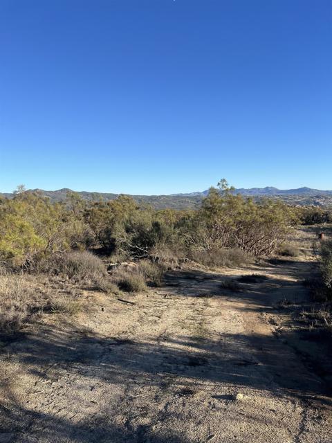 Detail Gallery Image 6 of 9 For 1 Overton, Hemet,  CA 92544 - – Beds | – Baths