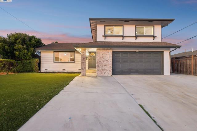 48344 Conifer St, Fremont CA: https://media.crmls.org/mediaz/2216878e-8264-428e-ba9d-2f91cee425b9.jpg