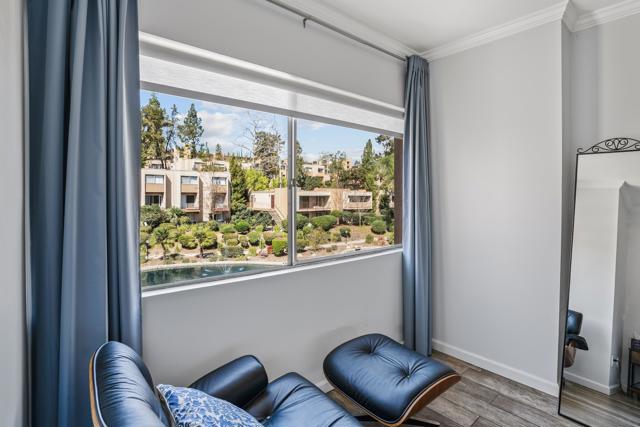 5700 Baltimore Dr, La Mesa CA: https://media.crmls.org/mediaz/2216c515-4d5f-4ac5-bf44-f682d1406564.jpg